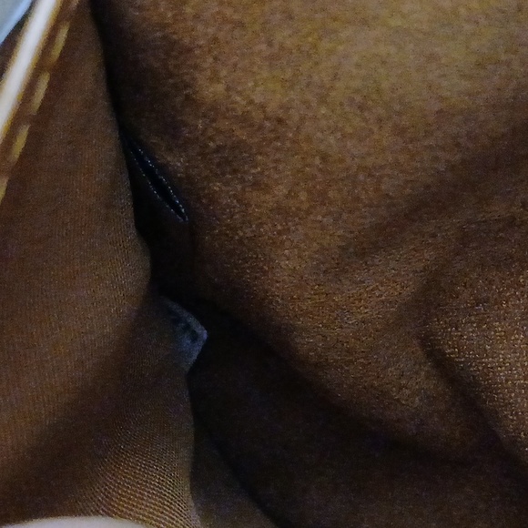 Authentic Coach Georgie CrossbodyBag In Signature Canvas. - Picture 8 of 12